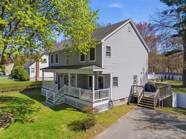 21 Bedford Drive, Grafton, MA 01536