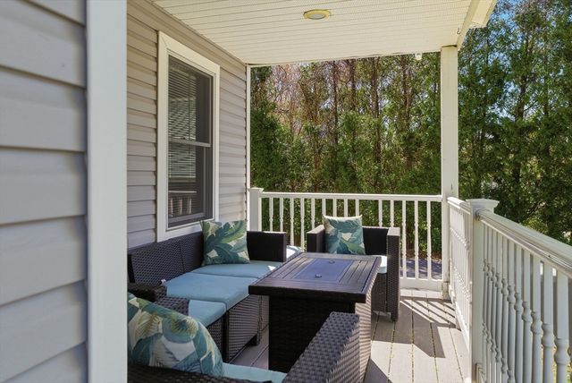 21 Bedford Drive, Grafton, MA 01536