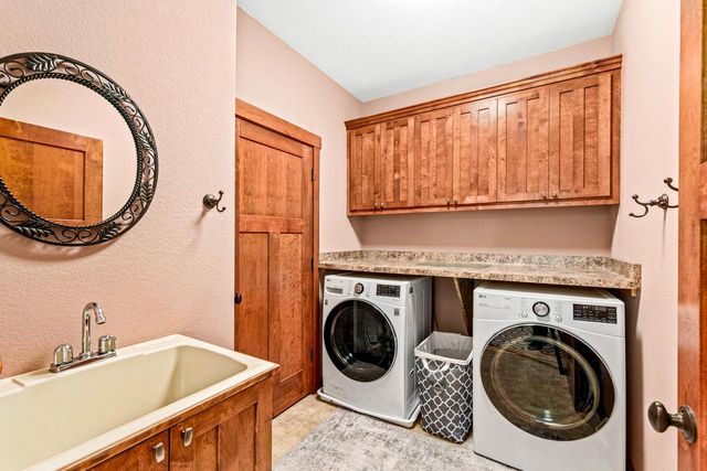 1841 Kissel DRIVE, Hartford, WI 53027