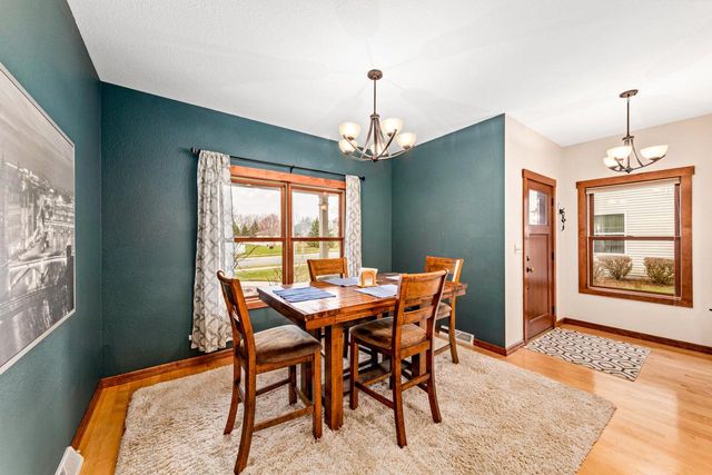 1841 Kissel DRIVE, Hartford, WI 53027
