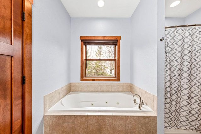 1841 Kissel DRIVE, Hartford, WI 53027