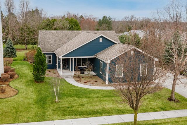 1841 Kissel DRIVE, Hartford, WI 53027