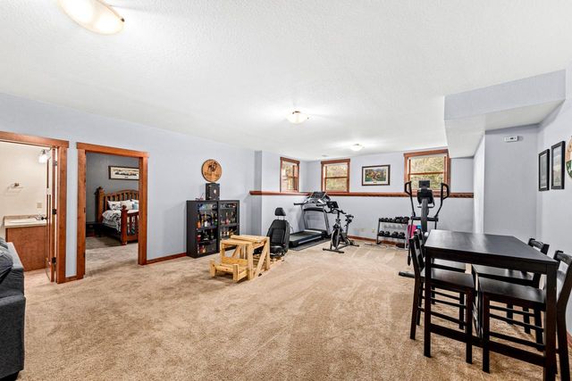 1841 Kissel DRIVE, Hartford, WI 53027