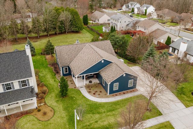 1841 Kissel DRIVE, Hartford, WI 53027