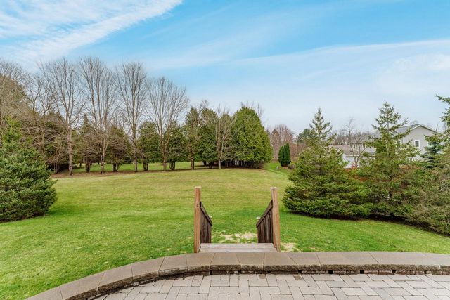1841 Kissel DRIVE, Hartford, WI 53027