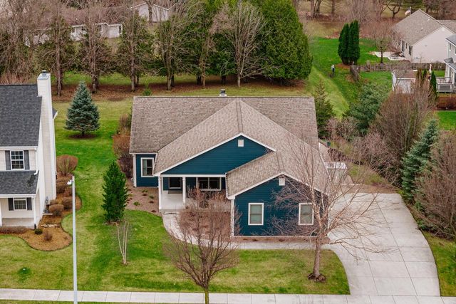 1841 Kissel DRIVE, Hartford, WI 53027