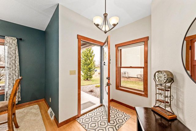 1841 Kissel DRIVE, Hartford, WI 53027