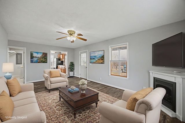 761 College Road, Paris, KY 40361