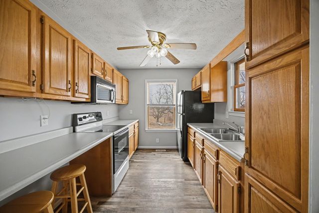 761 College Road, Paris, KY 40361