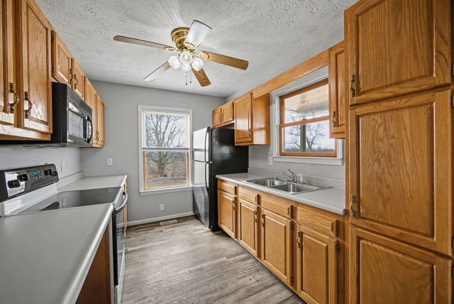 761 College Road, Paris, KY 40361