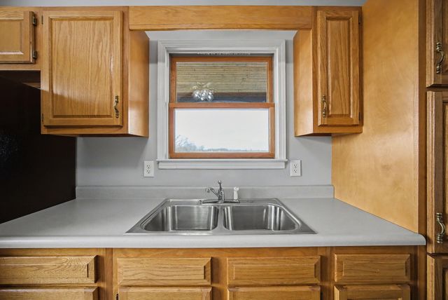 761 College Road, Paris, KY 40361