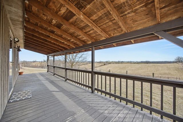 761 College Road, Paris, KY 40361