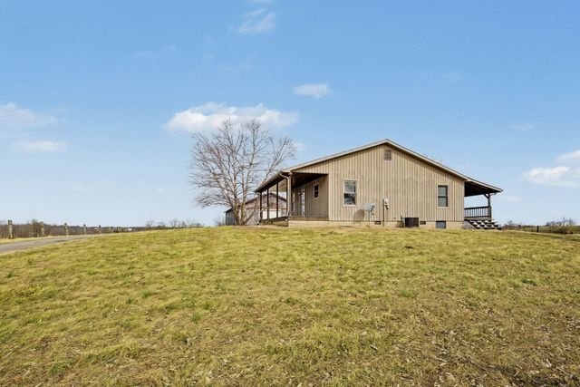 761 College Road, Paris, KY 40361