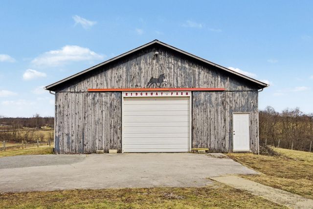 761 College Road, Paris, KY 40361