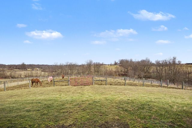 761 College Road, Paris, KY 40361