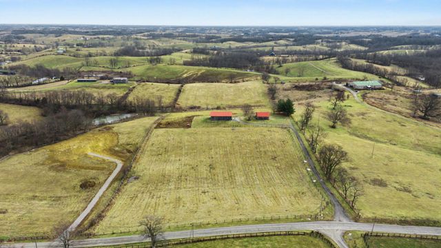 761 College Road, Paris, KY 40361