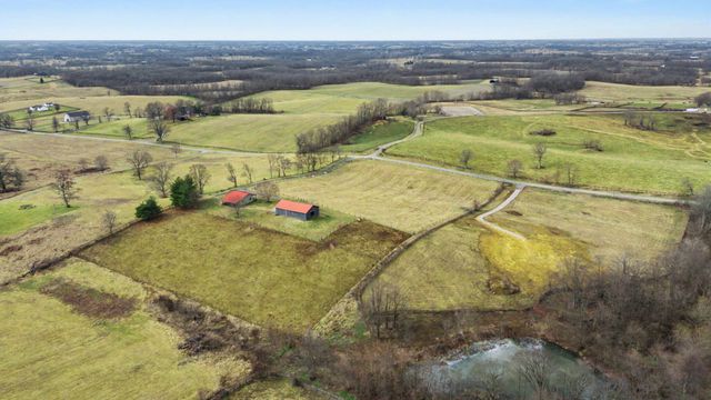 761 College Road, Paris, KY 40361