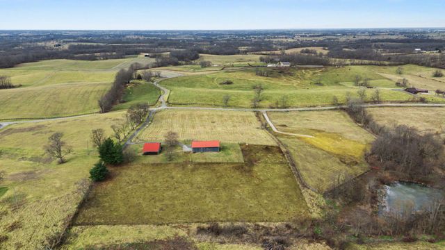 761 College Road, Paris, KY 40361