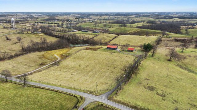 761 College Road, Paris, KY 40361