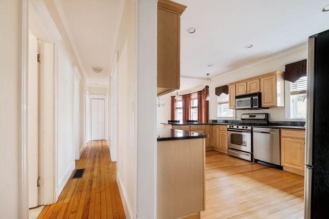 2 Peabody 2, Stoneham, MA 02180