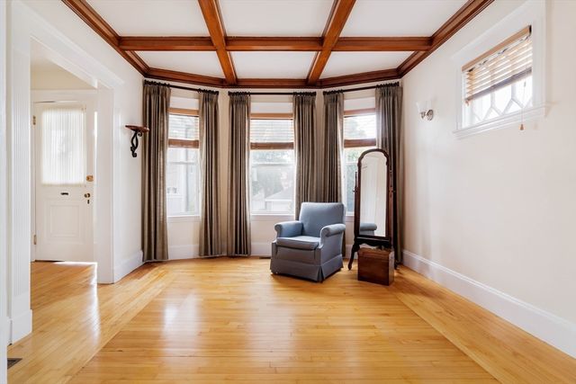 2 Peabody 2, Stoneham, MA 02180