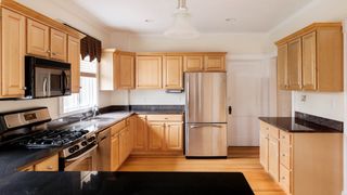 2 Peabody 2, Stoneham, MA 02180