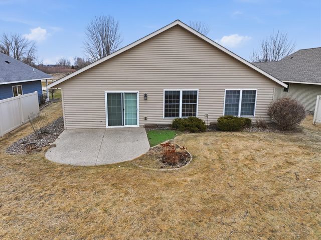 321 15th Avenue NW, Willmar, MN 56201