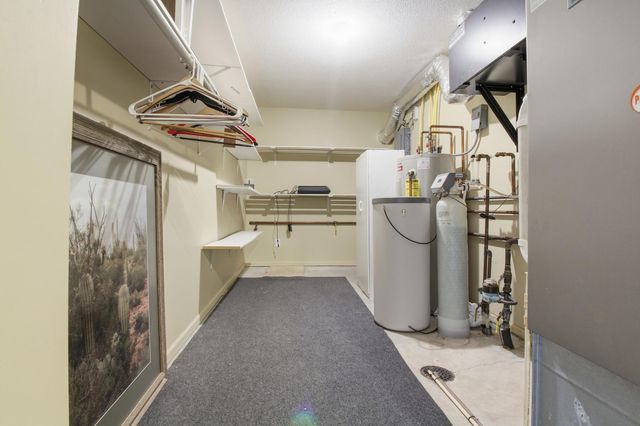 321 15th Avenue NW, Willmar, MN 56201