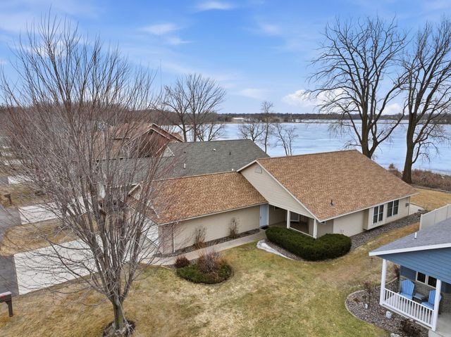 321 15th Avenue NW, Willmar, MN 56201