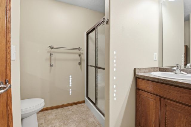 321 15th Avenue NW, Willmar, MN 56201