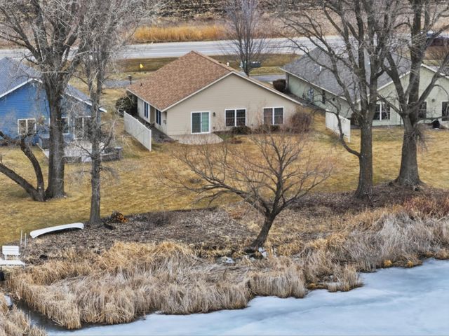 321 15th Avenue NW, Willmar, MN 56201