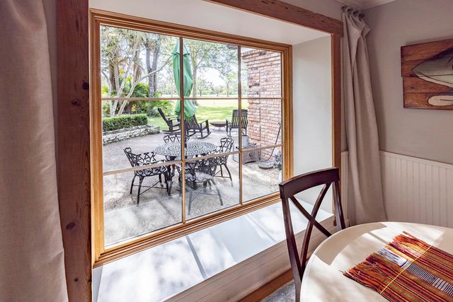 305 Oak Alley Dr, Houma, LA 70360