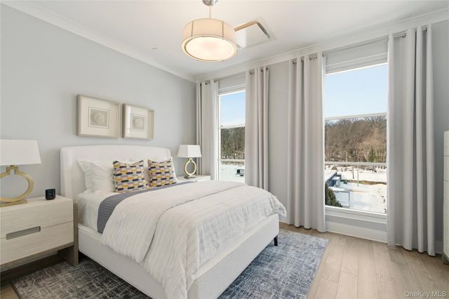 100 Garvies Point Road 1348, Glen Cove, NY 11542