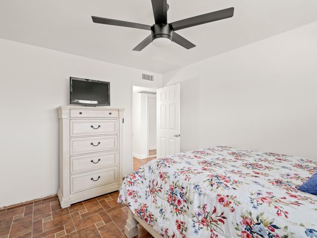 4535 N Laureen Avenue, Fresno, CA 93726