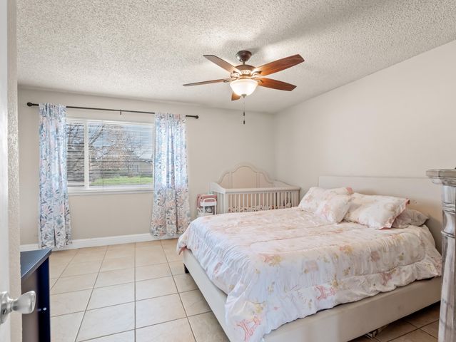 4535 N Laureen Avenue, Fresno, CA 93726