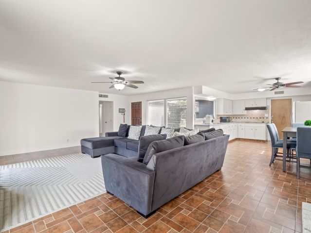 4535 N Laureen Avenue, Fresno, CA 93726