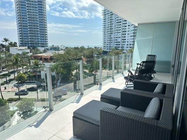 1 Collins Avenue 602, Miami Beach, FL 33139