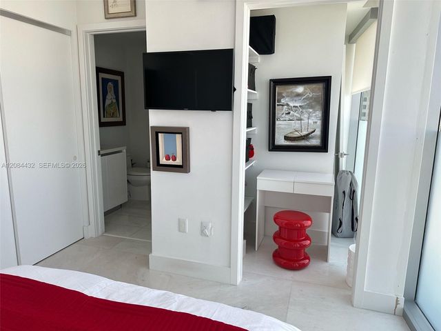 1 Collins Avenue 602, Miami Beach, FL 33139