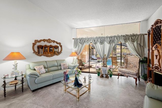 2501 E DIANA STREET, Tampa, FL 33610