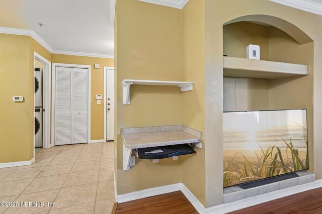 3591 KERNAN Boulevard S 208, Jacksonville, FL 32224