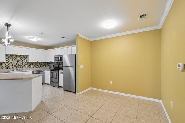 3591 KERNAN Boulevard S 208, Jacksonville, FL 32224