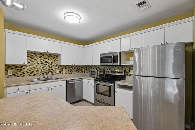 3591 KERNAN Boulevard S 208, Jacksonville, FL 32224