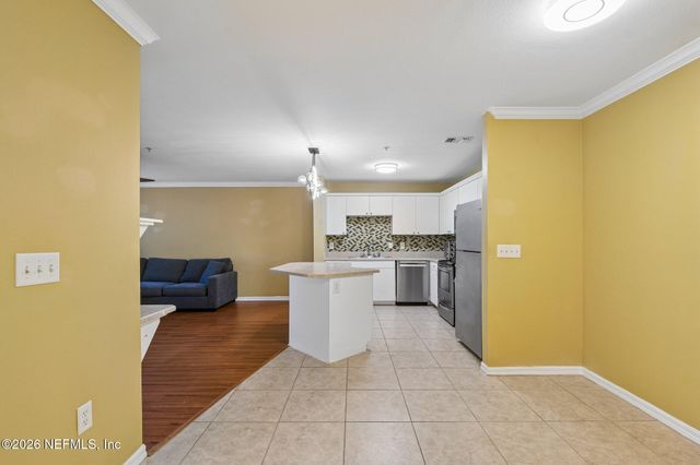 3591 KERNAN Boulevard S 208, Jacksonville, FL 32224