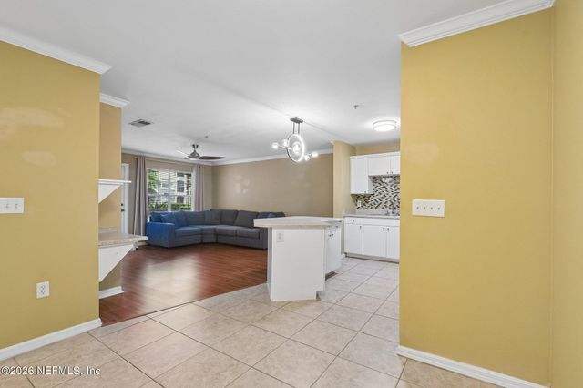 3591 KERNAN Boulevard S 208, Jacksonville, FL 32224