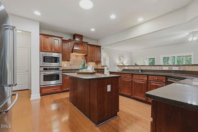 1206 Ventnor Place, Cary, NC 27519