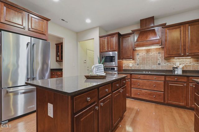 1206 Ventnor Place, Cary, NC 27519