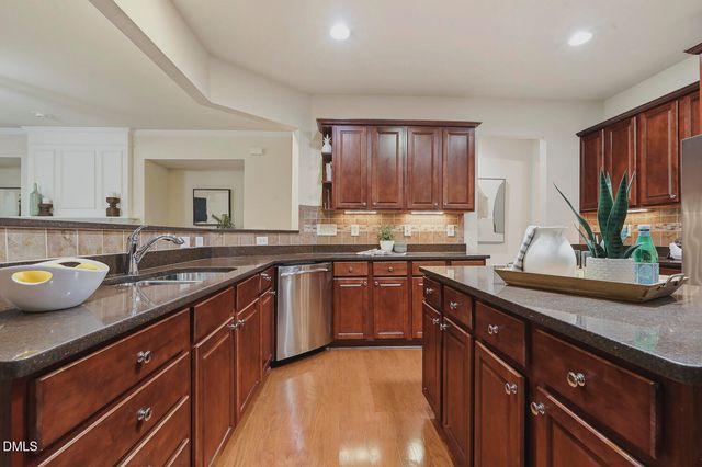 1206 Ventnor Place, Cary, NC 27519