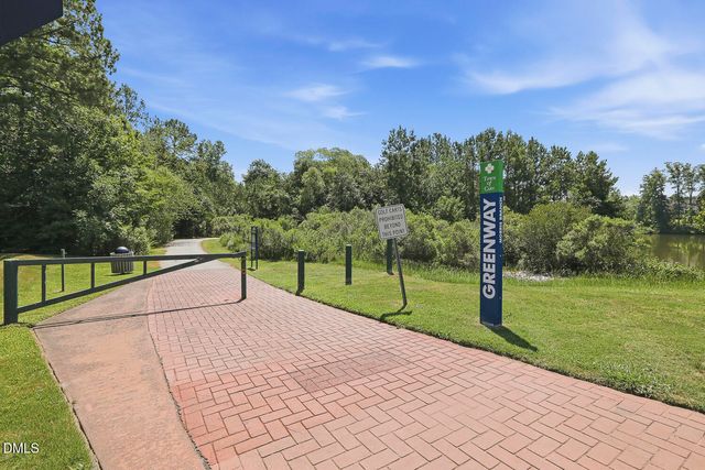1206 Ventnor Place, Cary, NC 27519