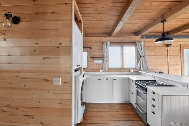 253 Bear Lane, Jefferson, CO 80456