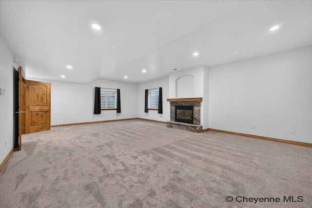 7512 ROBIN DR, Cheyenne, WY 82009